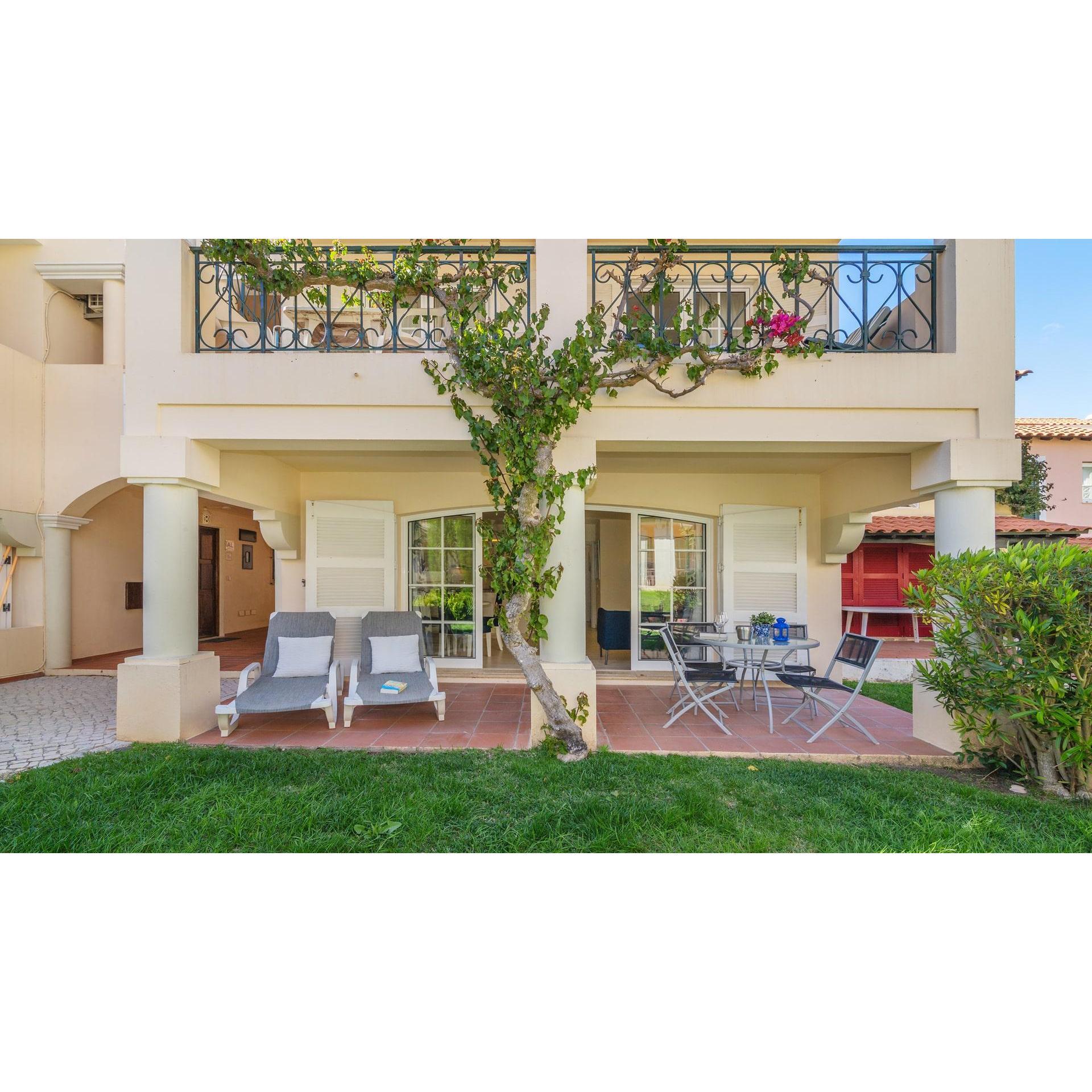 Old Village 2 bedroom apartment (Village4ulettings).