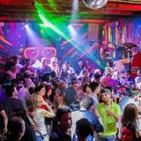 Night Life / Vida Nocturna