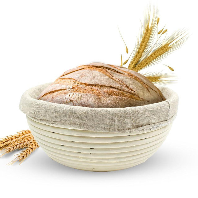 Vollum Banneton Bread Proofing Basket sourdough proofing basket for Beginners & Professional Bakers, Handwoven Rattan Cane Bread Maker with Linen for Artisan Breads, 8.5 x 3 In, 1-Pound Round Brotform