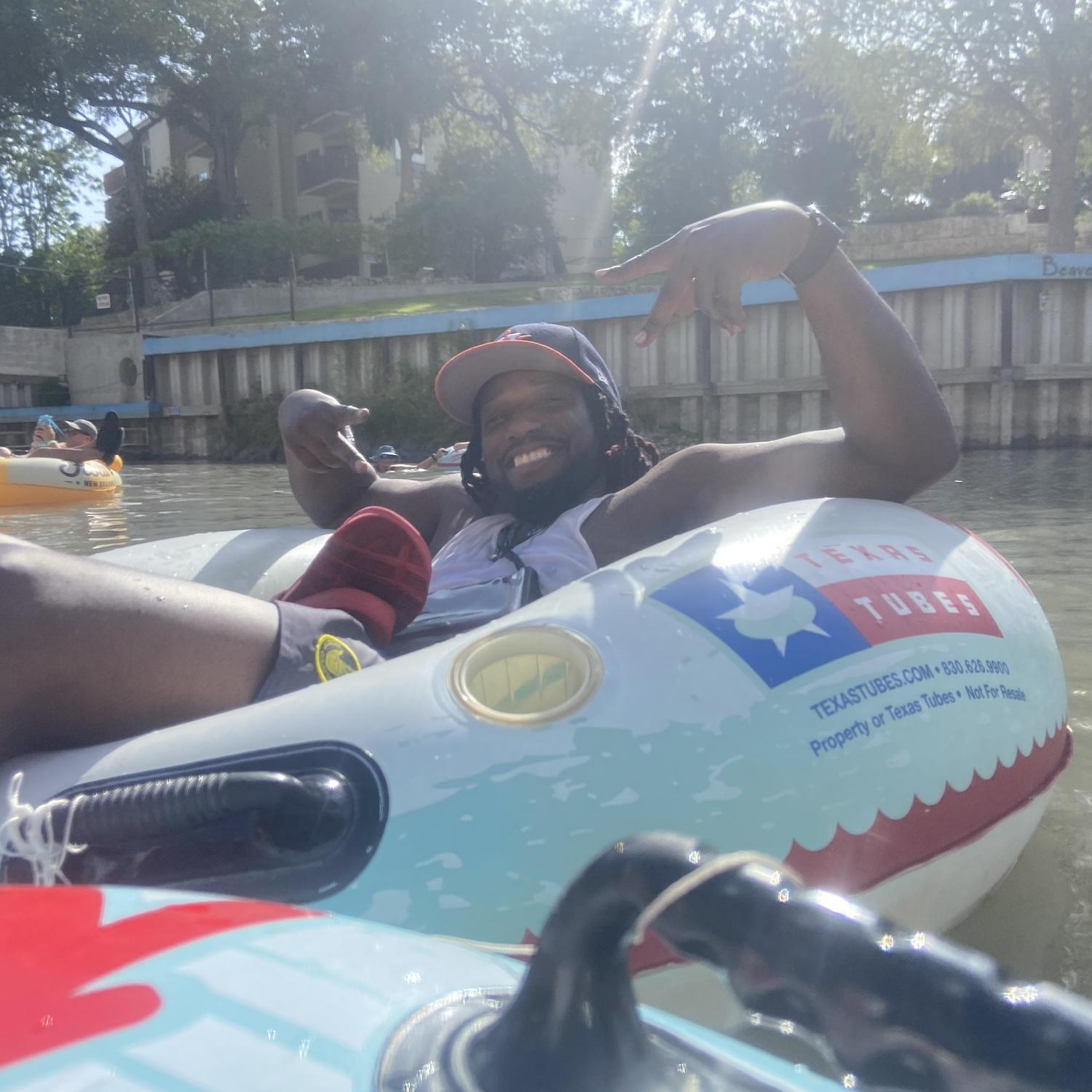 Tubing on the Guadalupe River🛟