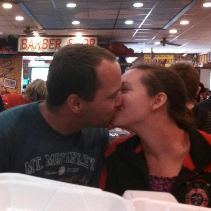 Last kiss before the Ludicrous Wing Challenge at the CHEGG. That became a very rough night for Cian....