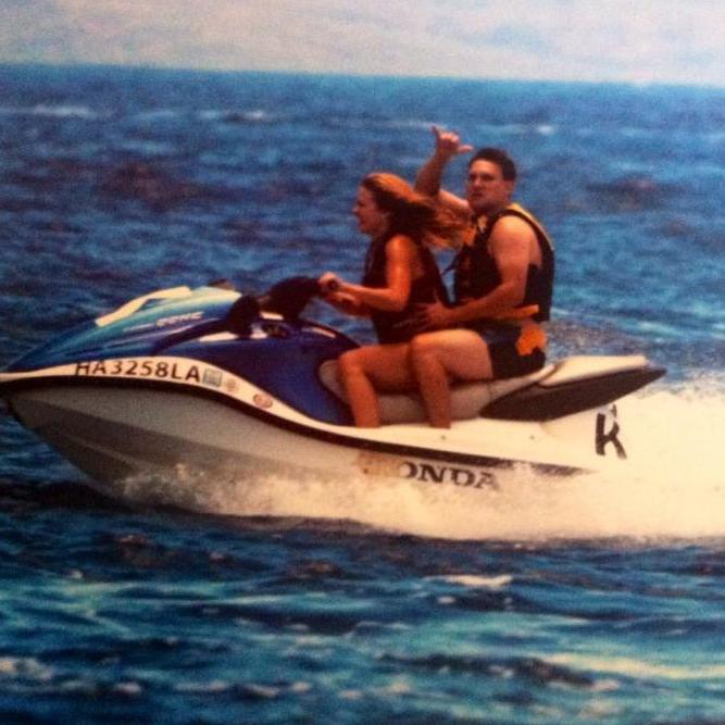 Hanging Loose in Hawaii - June 2014