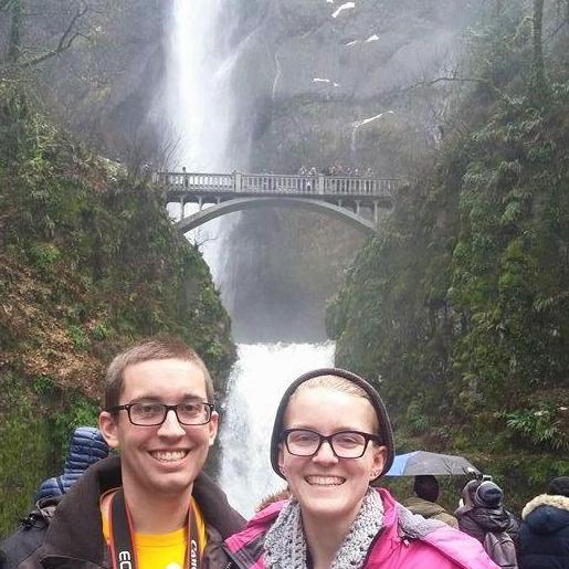 No trip to Oregon is complete without stopping by the crowded Multnomah Falls.