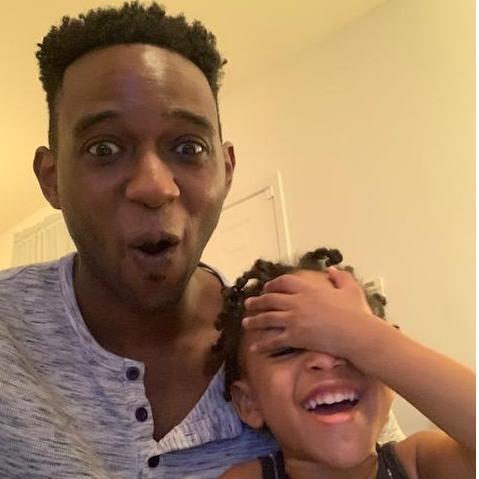 Raisu playing with his nephew Amon