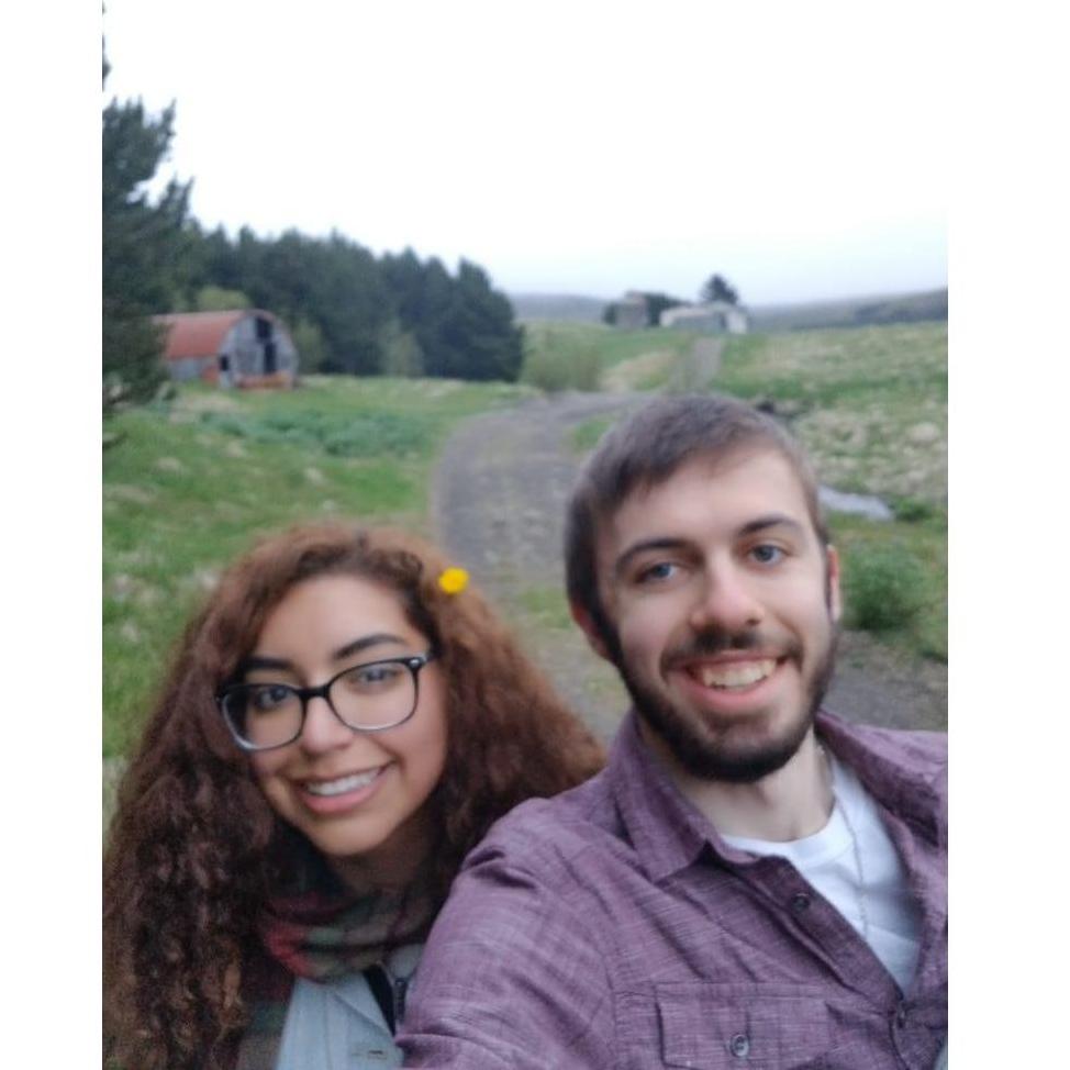 How sweet, Aaron had picked a flower for Nathalie to put in her hair during a hike 🌸