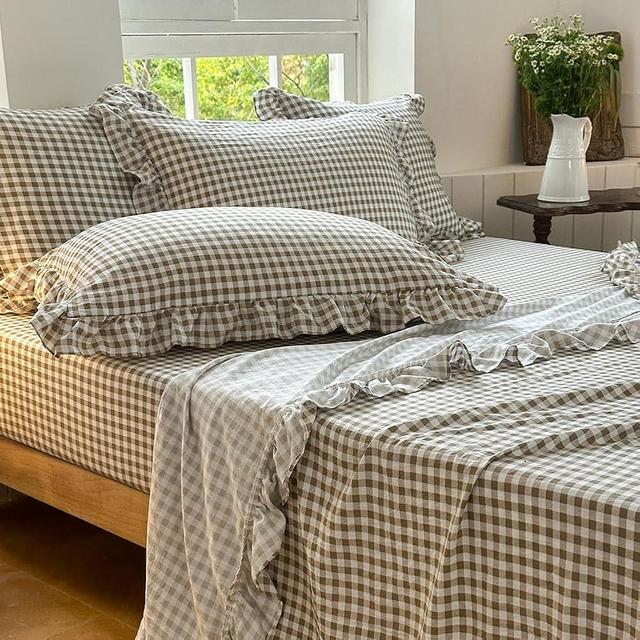 NSNLGSGC Tan Gingham Ruffle King Sheet Set, Taupe Soft Pre-Washed Microfiber Plaid King Bed Sheets, 4-Pieces Farmhouse Sheet Set with Deep Pocket