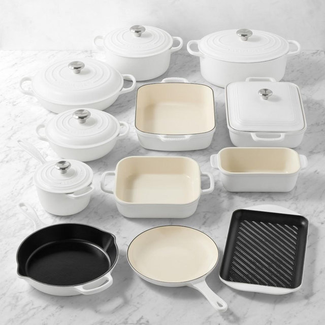 Le Creuset Signature Mixed Material 18-Piece Cookware & Bakeware Set, Matte White