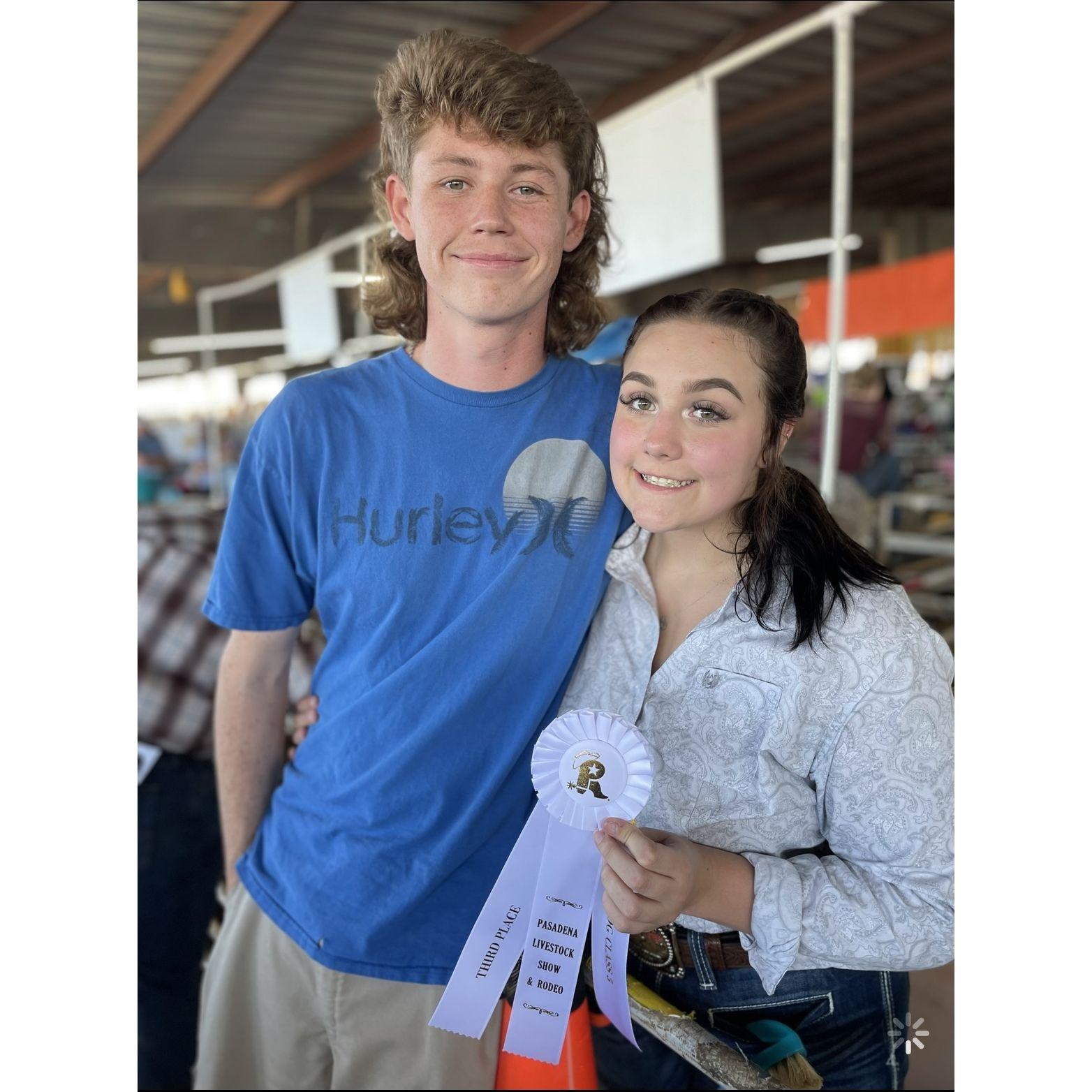 Ethan attended every pig show that Maddie had