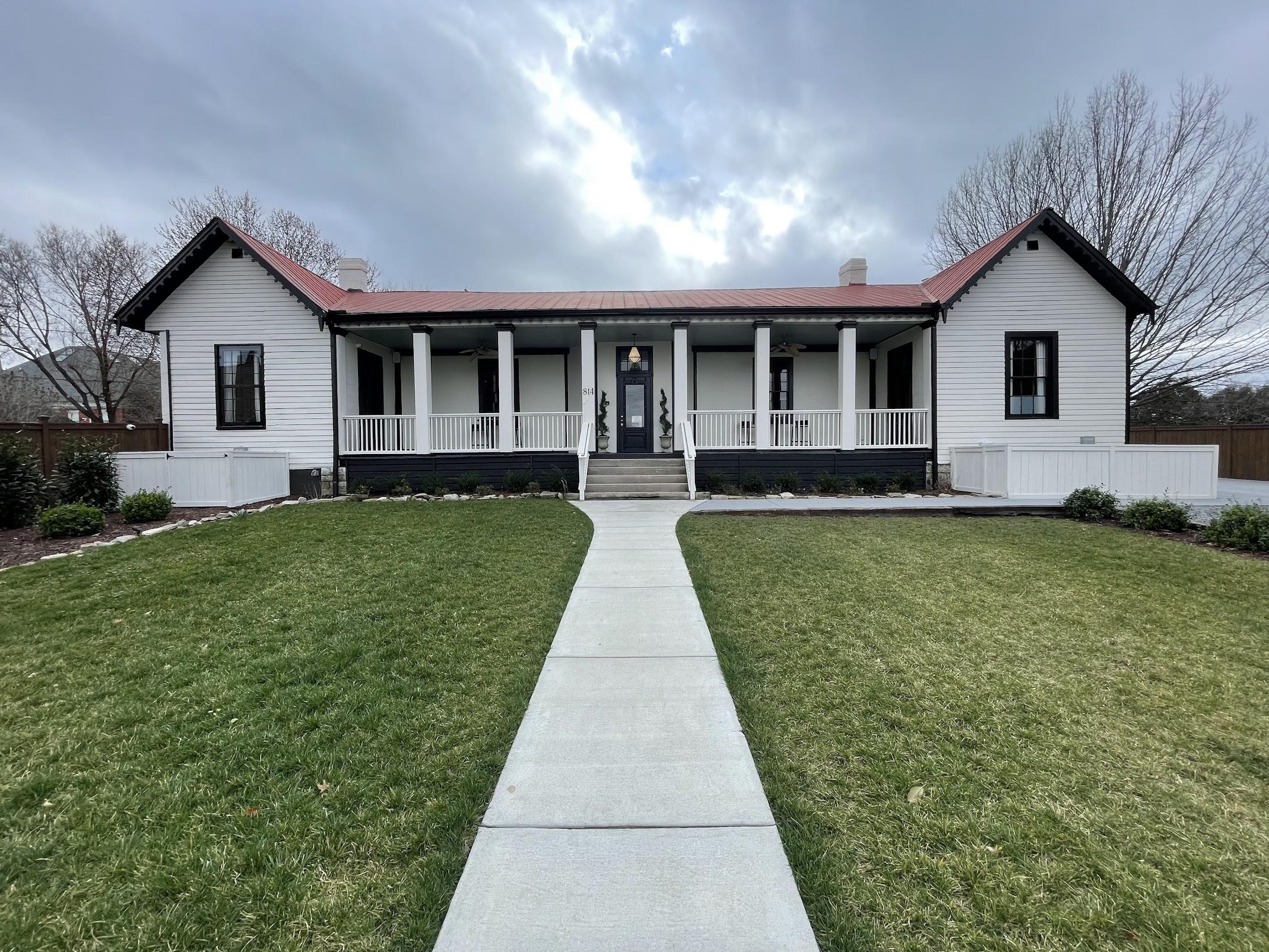 The Wedding Website of Elliot Dahl and Shelbi Klopfenstein