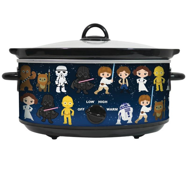 Uncanny Brands Star Wars 5 Quart Slow Cooker- Easy Cooking Across the Galaxy- Kitchen Appliance