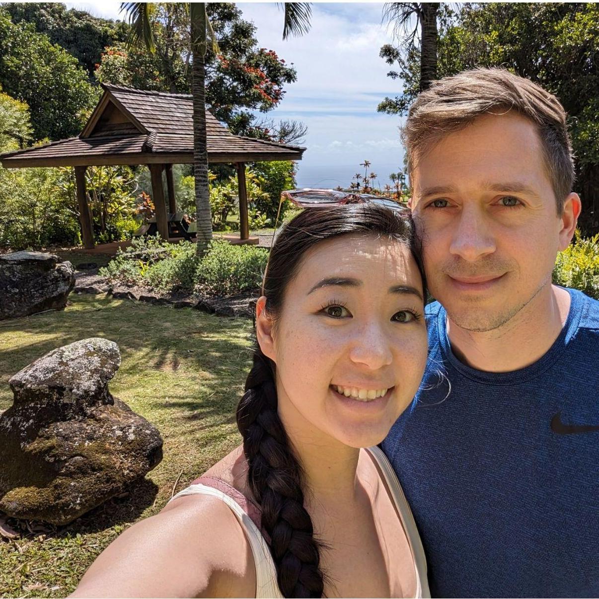 We visited a garden when we went wedding site touring.