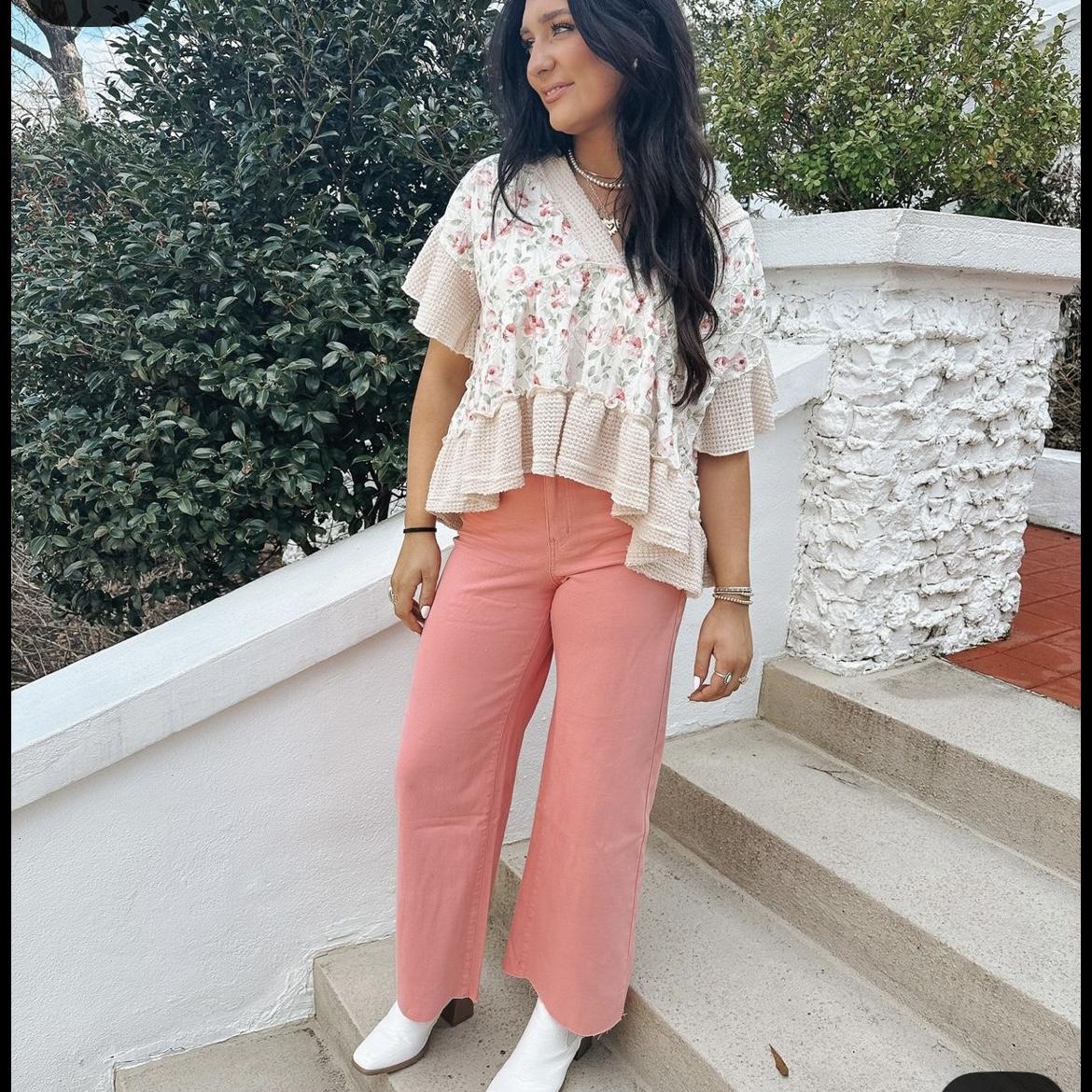 I love the vibes of this outfit