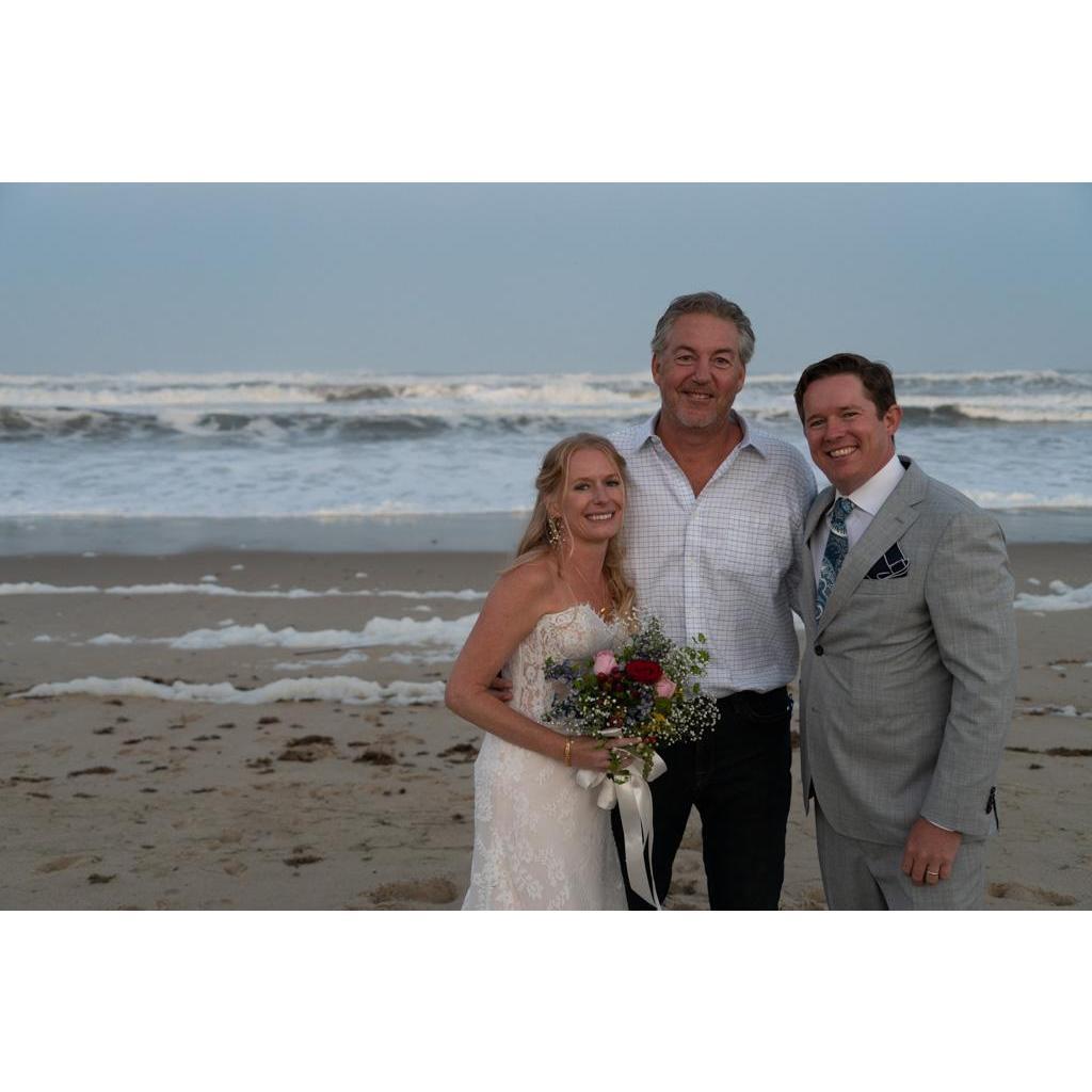 Here we are with our amazing officiant, Steve.