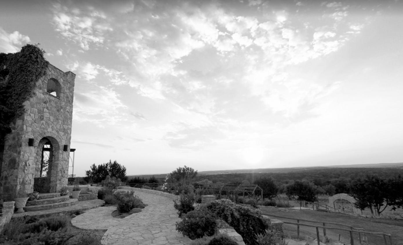 The Wedding Website of Janelle Bludau and Travis Clark