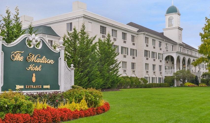 The Wedding Website of Daria Van Doren and Christopher Eckerson