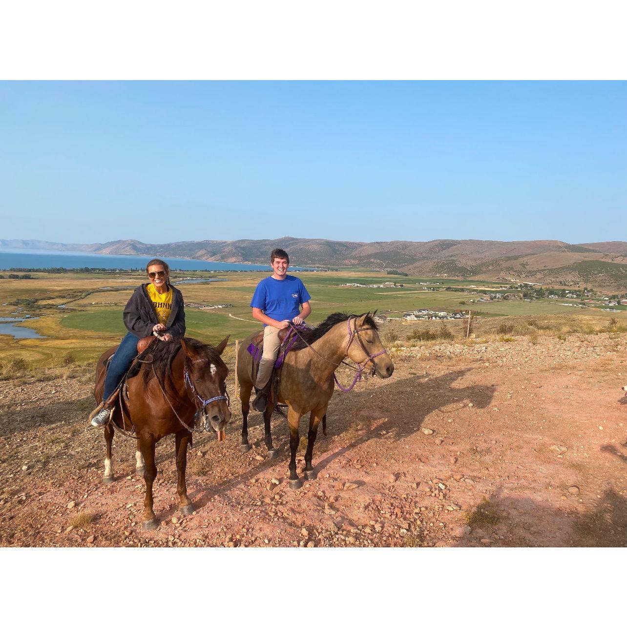 2020 – Shaelyn made regular trips to visit Matthew in Wyoming, but the first visit was extra special. They took a trip to the stunning Bear Lake in Utah!