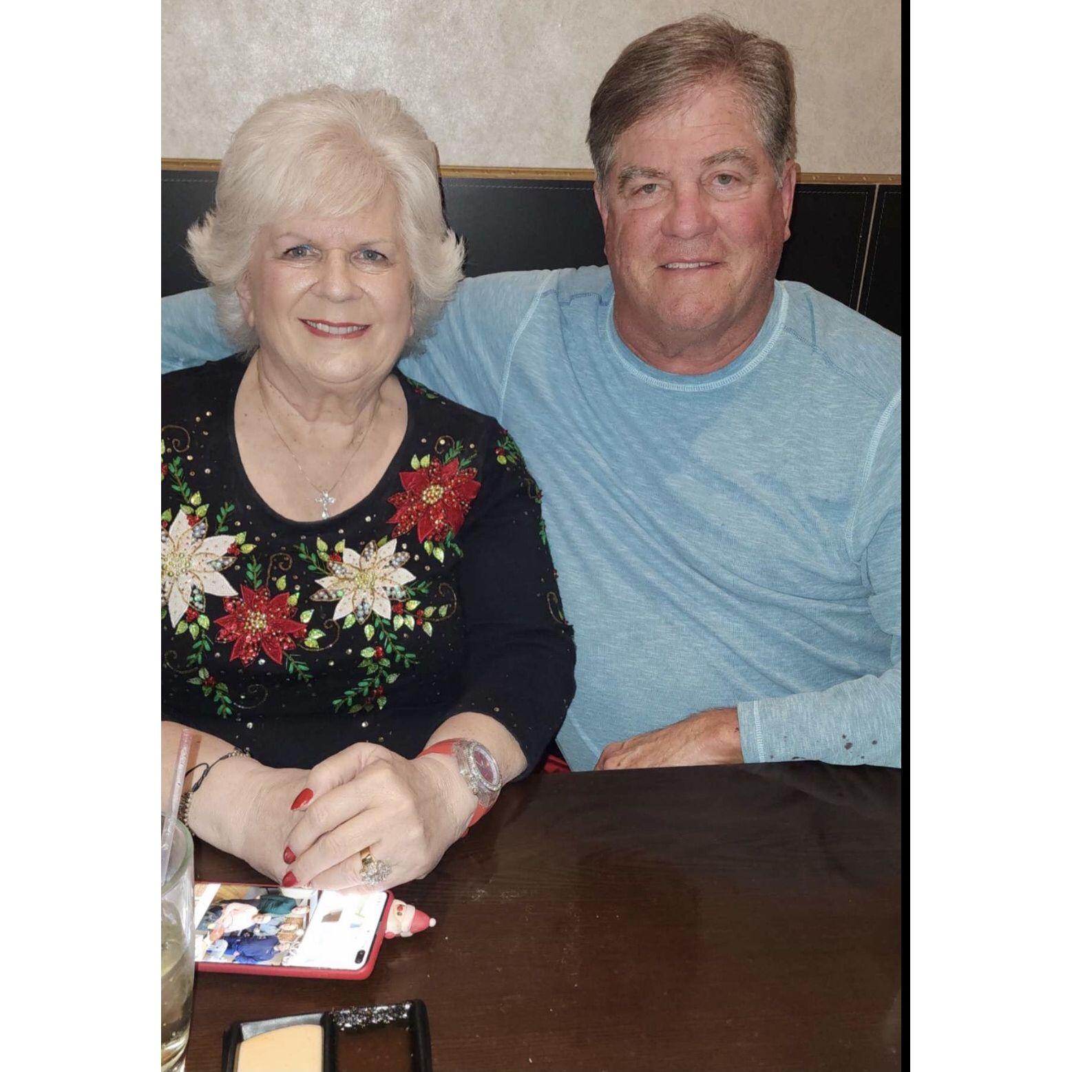 The Groom's parents, Ken & Kathi Burroughs