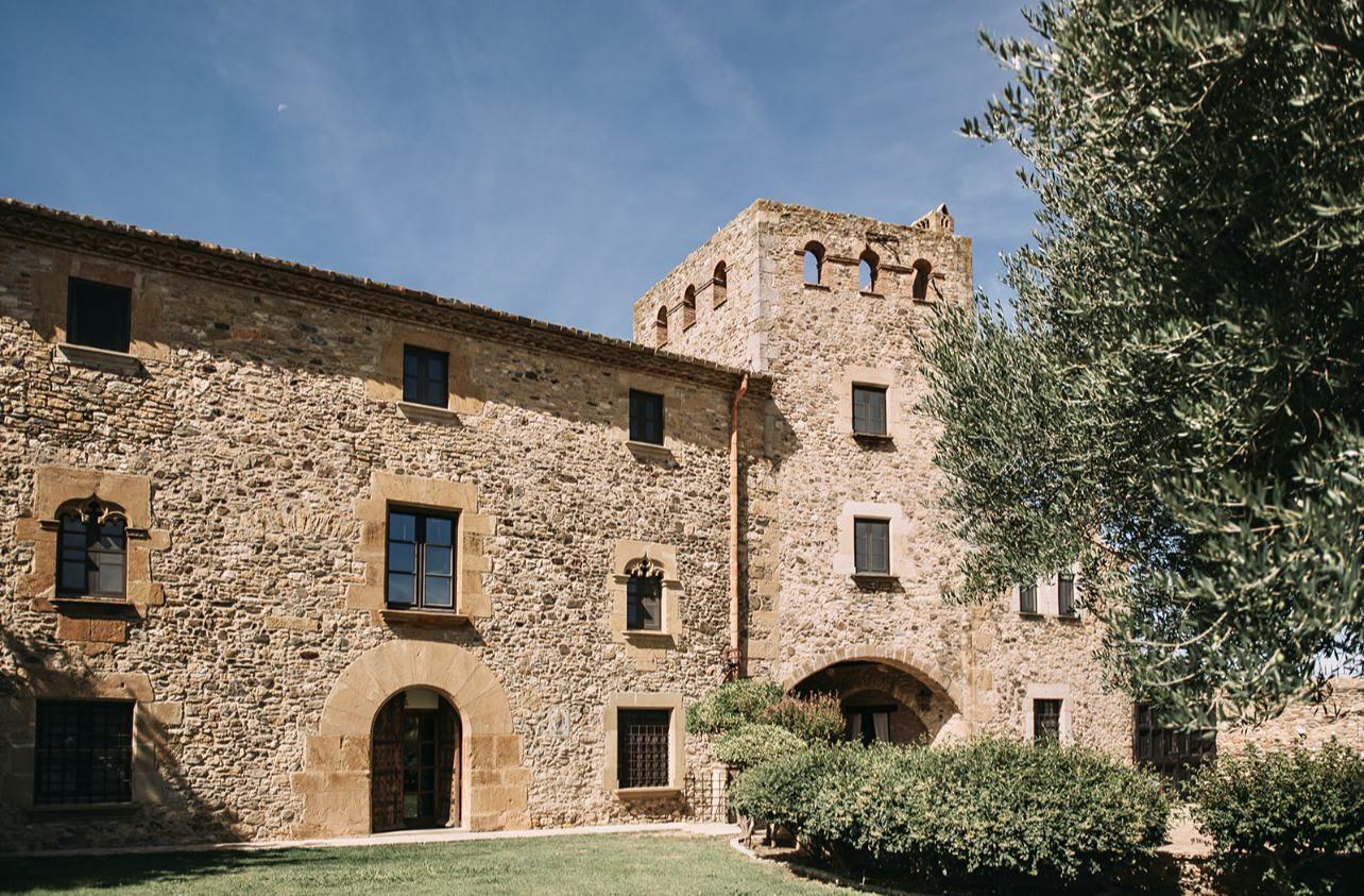 The Wedding Website of Elisa Mirkil and Gareth Rosser