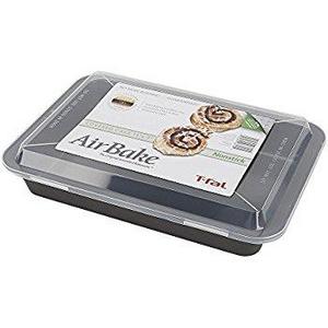 AirBake Nonstick Cake Pan with Cover, 13 x 9 in