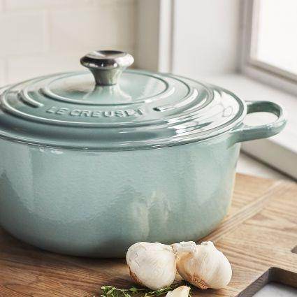 Sea Salt Le Creuset Signature Round Dutch Oven, 7.25 qt.