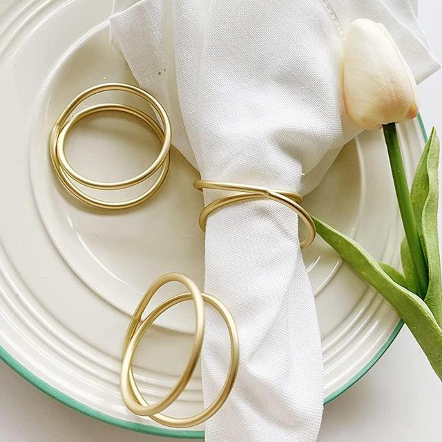 Yukoii Gold Napkin Rings Set of 6, Elegant Napkin Rings for Table Setting, Simple Napkin Holder Rings for Weddings, Luncheons, Christmas, Thanksgiving, Dinner Parties, Banquet, Buffet Table (Gold X)