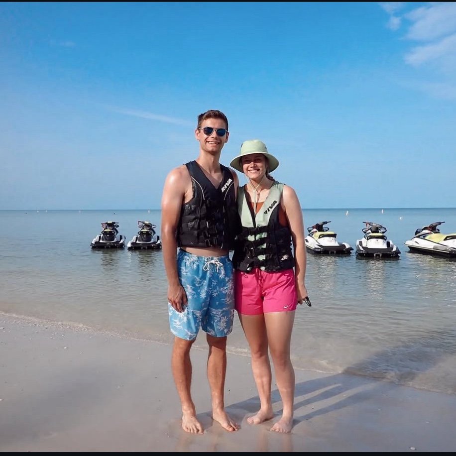 Our 4 year anniversary vacation to Florida!