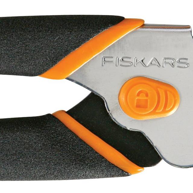 Fiskars Smooth-Action Bypass Pruner