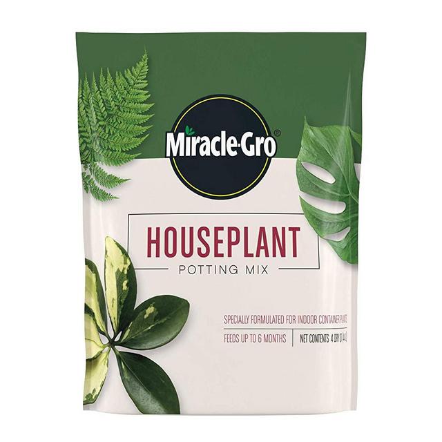 Miracle-Gro 72574500 Houseplant Potting Mix: Fertilized, Perlite Soil for Indoor Gardening, Designed to Be Less Prone to Gnats, 4 qt