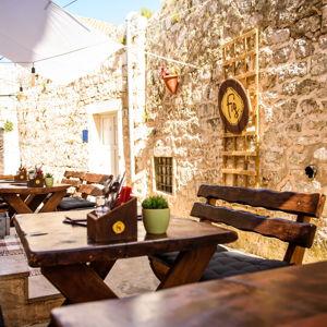 Bistro Brunch in Hvar’s Backstreets