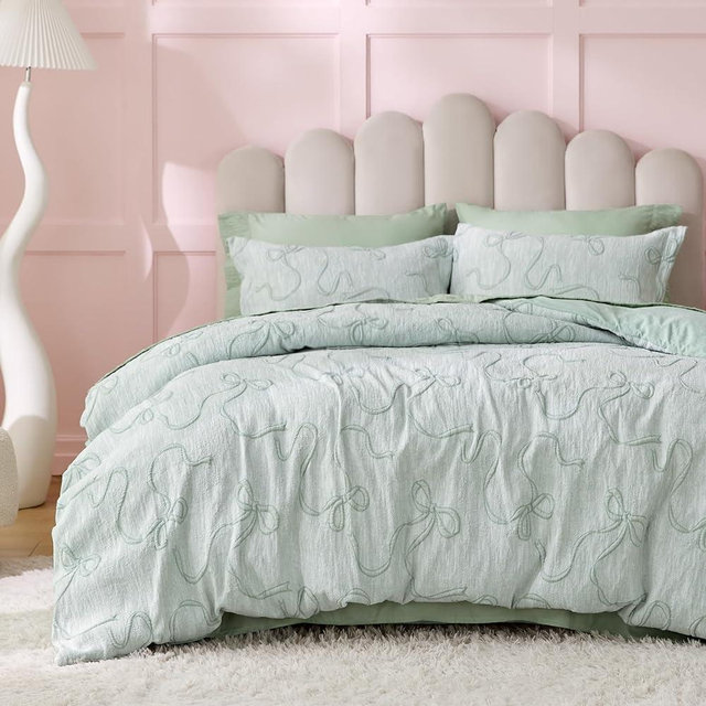 Bedsure Green Duvet Cover Queen Size with Bowknot Jacquard Design, Soft and Elegant Boho Bedding Set, Luxurious Craftsmanship for a Stylish Bedroom,Includes 1 90"x90" Duvet Cover & 2 Pillow Shams