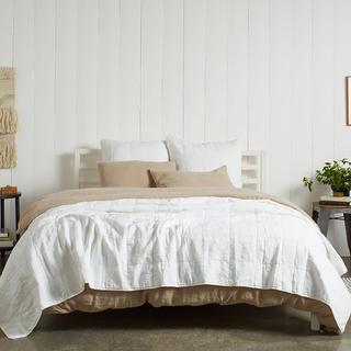Garment Dyed Linen Box Quilt