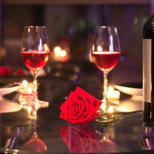 Honeymoon Fund: Romantic Dinner for 2