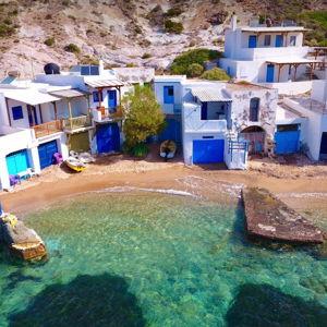 Stay in a Greek Villa (Honeymoon)