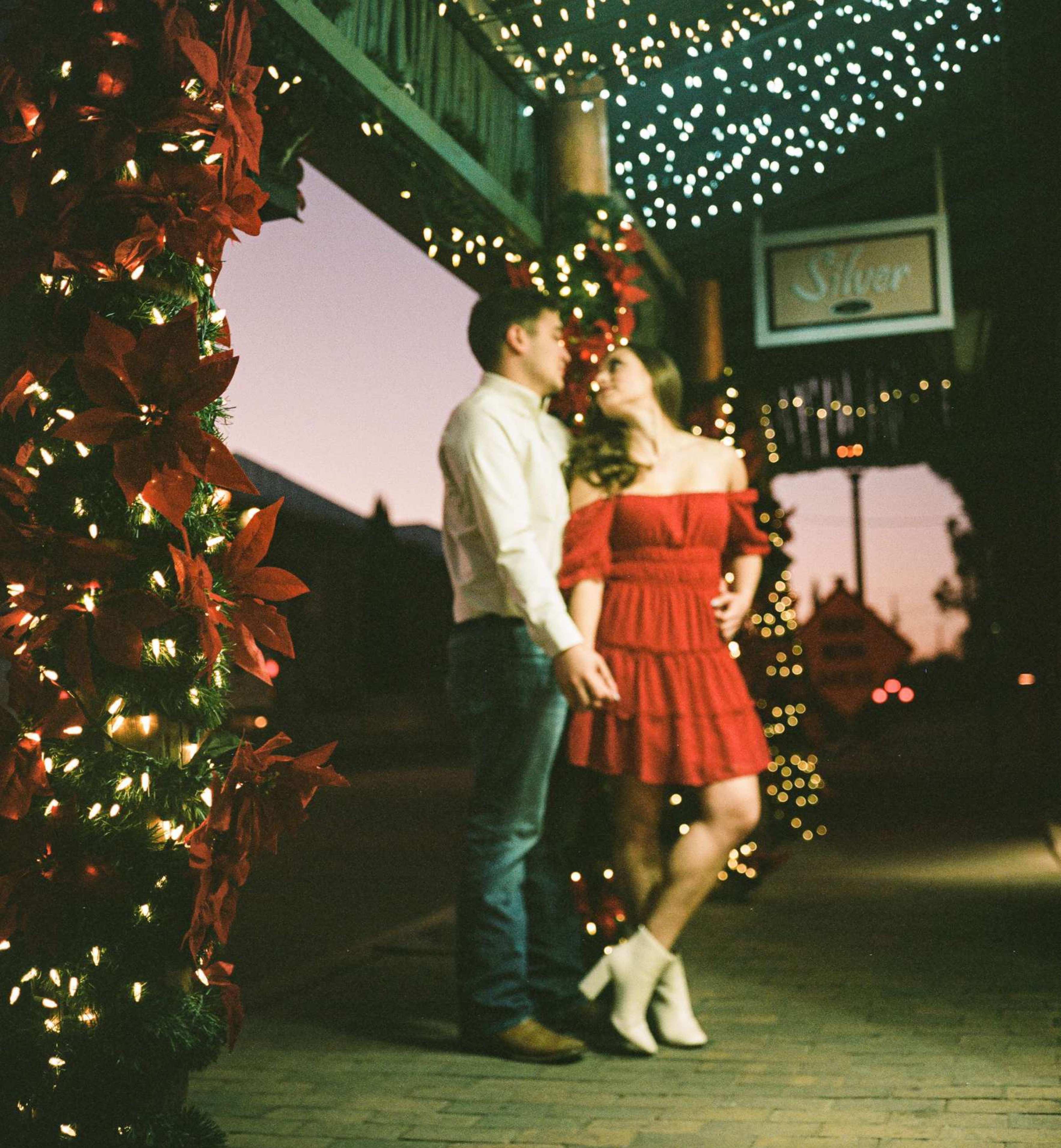 The Wedding Website of Nicole Hill and Antonio Gonzales