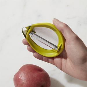 Chef'n © Palm Peeler