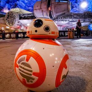 Build a droid in Disney