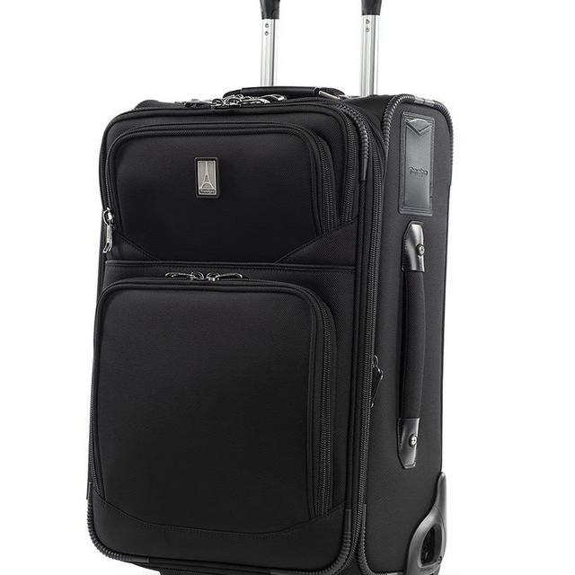Travelpro FlightCrew5 22" Expandable Rollaboard