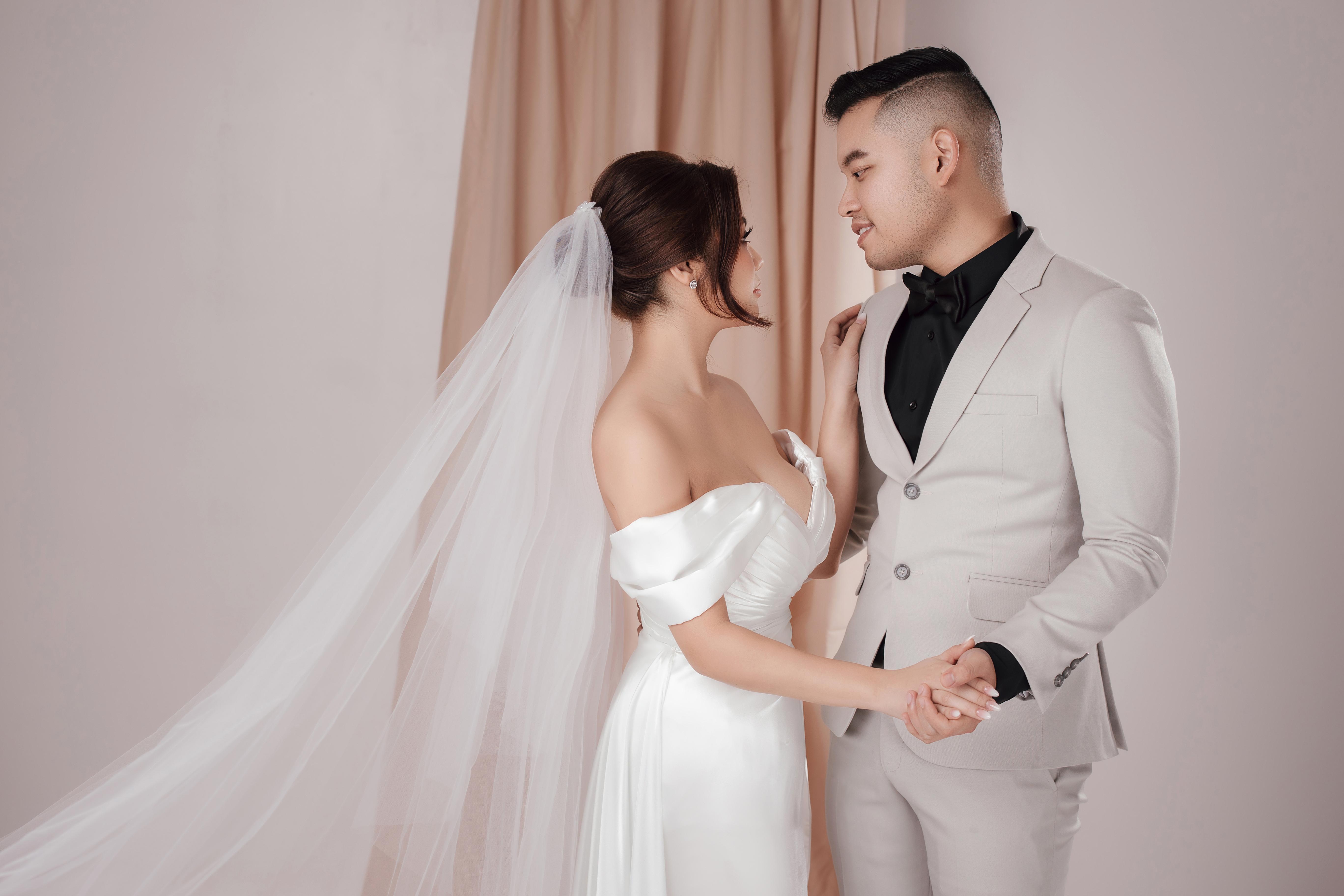 The Wedding Website of Lily Hue Dao and Dat Hoang Tien Lai