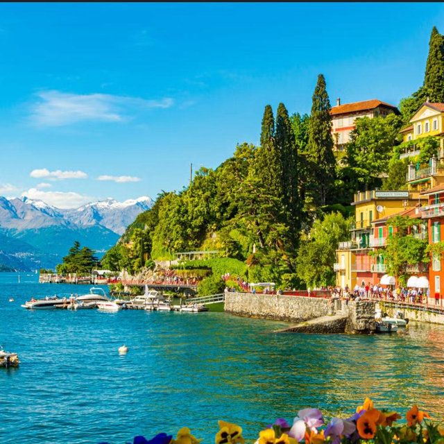 Private Boat Ride in Lake Como & Amalfi