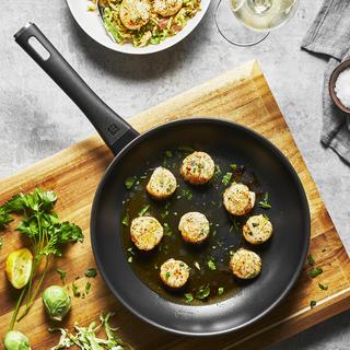 Madura Plus Aluminum Nonstick Fry Pan