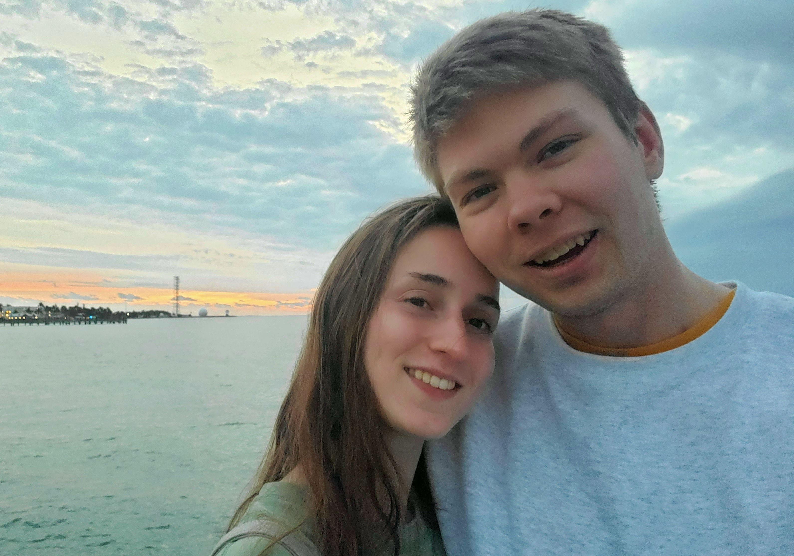 The Wedding Website of Ciaralyn Sunday and Doran Griffin