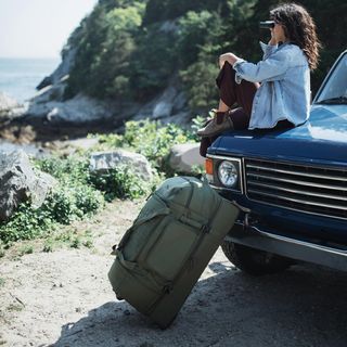 Pathsetter Medium Wheeled Duffel