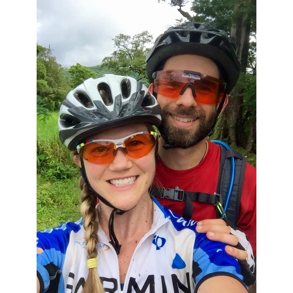 Montando en bici en Costa Rica