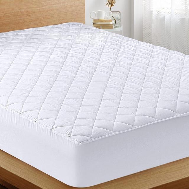 Utopia Bedding Quilted Fitted Twin XL Mattress Pad - Elastic Fitted Mattress Protector, Mattress Cover Stretches up to 16 Inches Deep, Machine Washable Mattress Topper