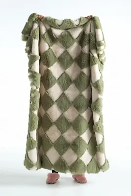 Carved Checkered Faux-Fur Throw Blanket