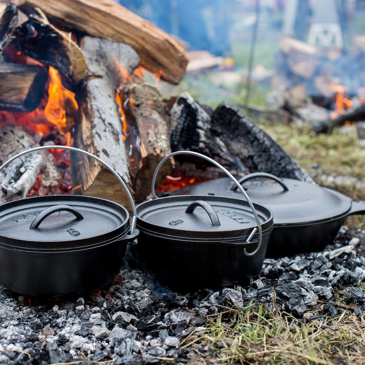 Lodge, Classic Deep Skillet with Lid | Zola