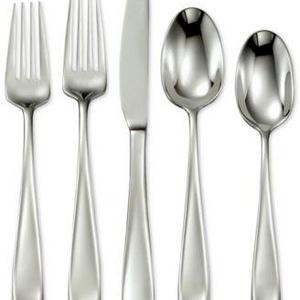 Oneida - Moda 65-Pc Set, Service for 12