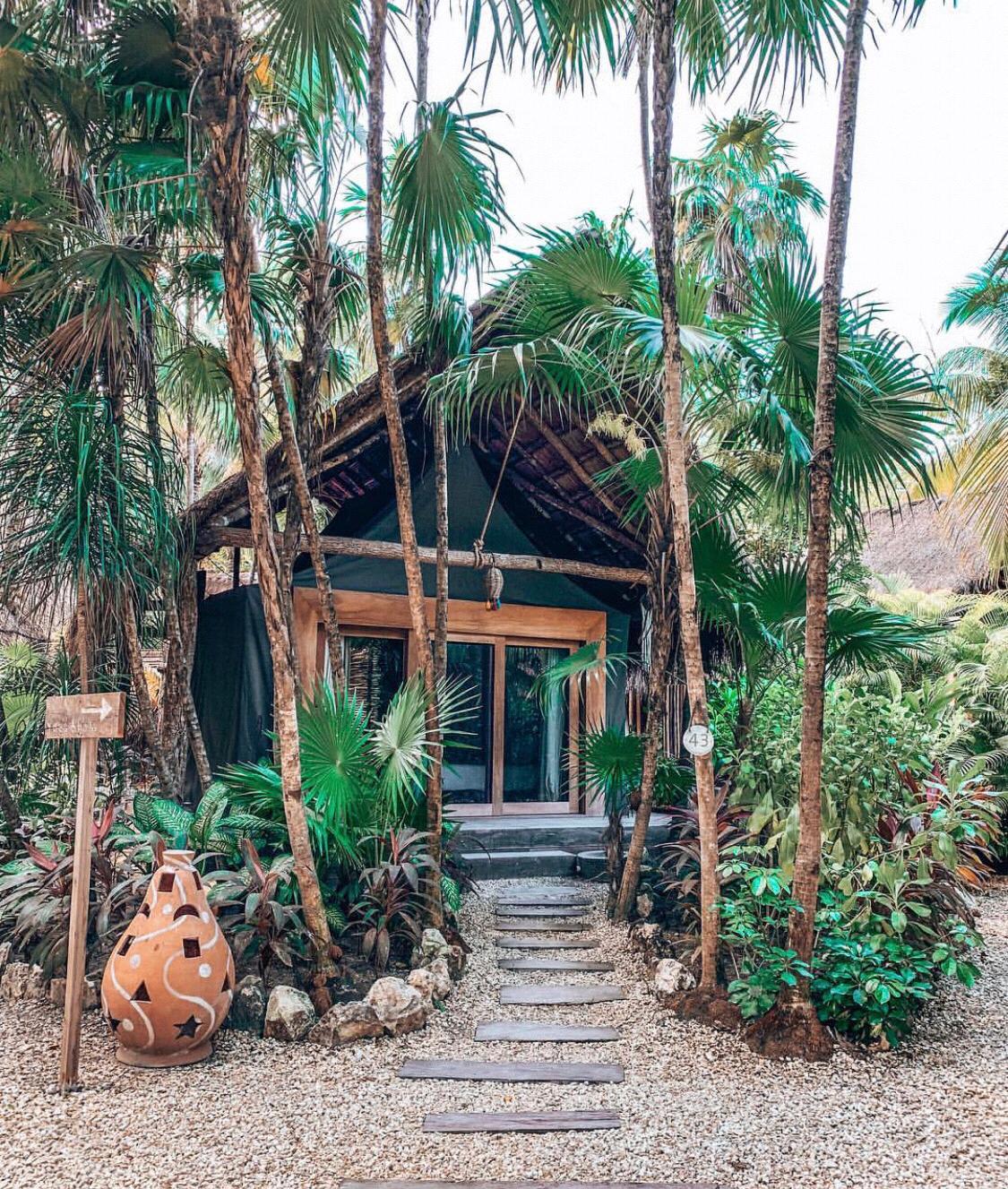 The luxurious Deluxe Tent at Nomade, Tulum