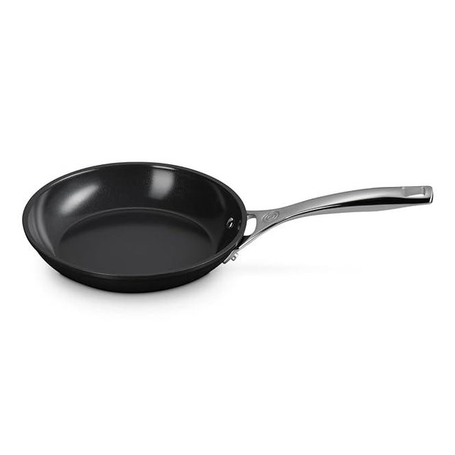 Le Creuset Essential Non-Stick Ceramic Shallow Frying Pan, 8"