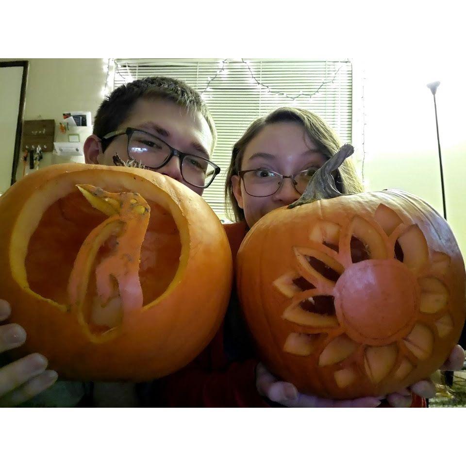 Carving Halloween pumpkins in October 2019!